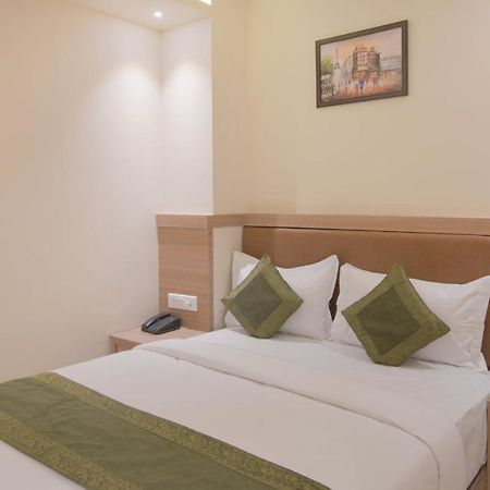 Hotel West Blue Bombay Extérieur photo