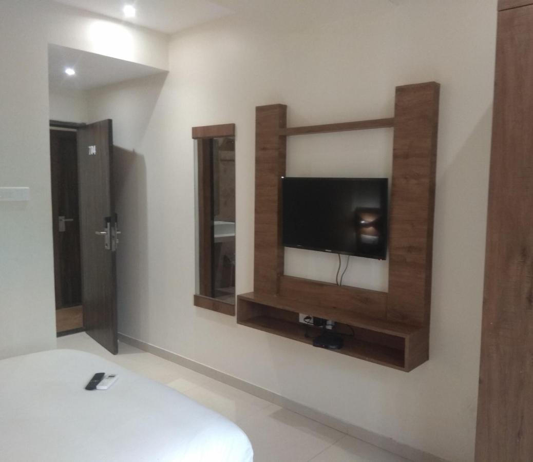 Hotel West Blue Bombay Extérieur photo