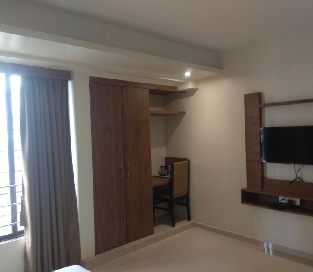 Hotel West Blue Bombay Extérieur photo