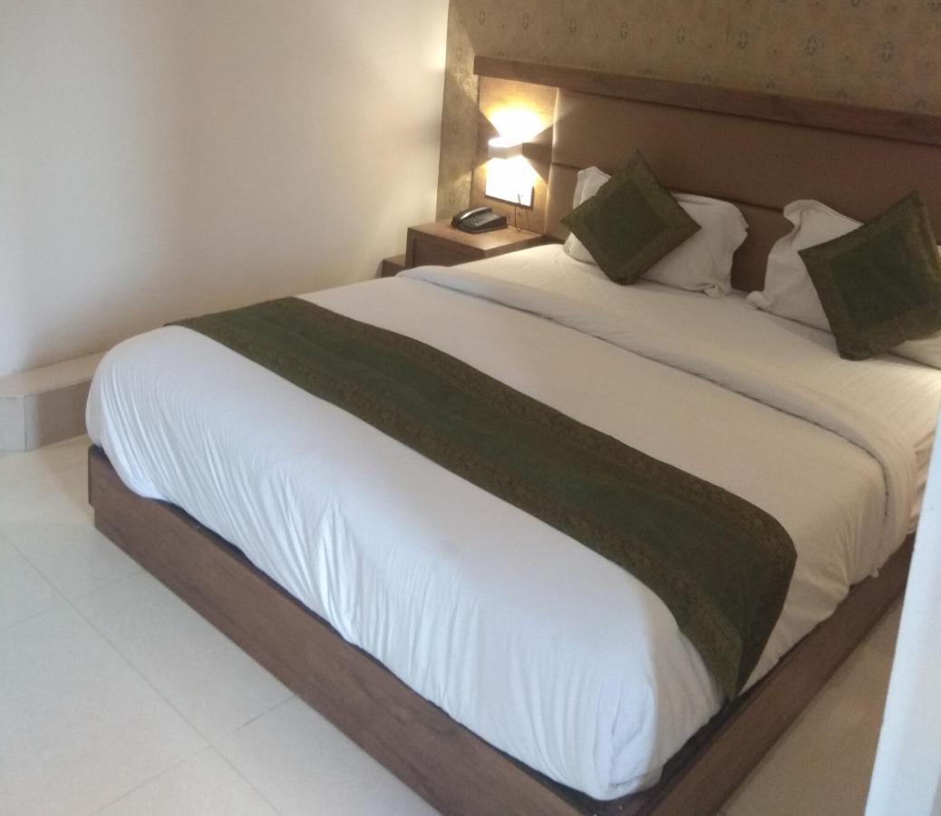 Hotel West Blue Bombay Extérieur photo