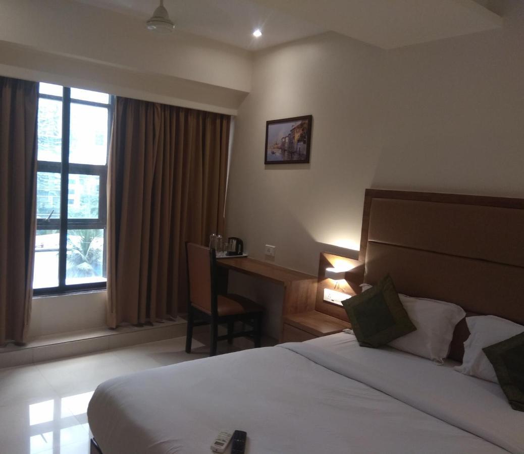 Hotel West Blue Bombay Extérieur photo