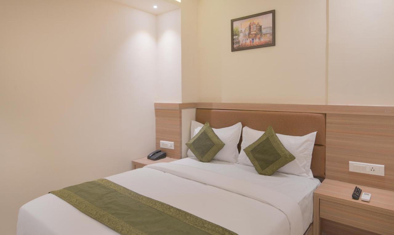 Hotel West Blue Bombay Extérieur photo