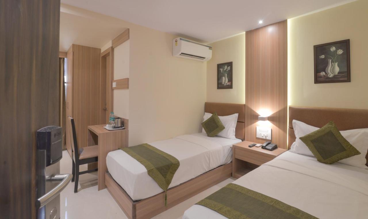 Hotel West Blue Bombay Extérieur photo