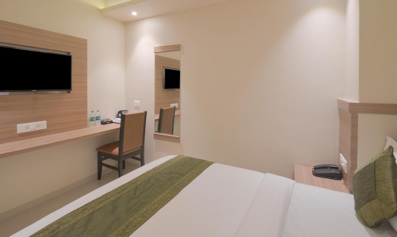 Hotel West Blue Bombay Extérieur photo
