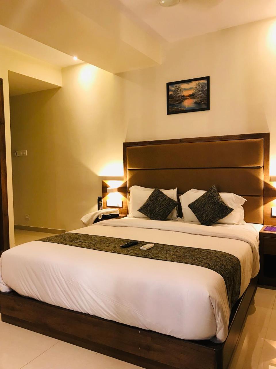 Hotel West Blue Bombay Extérieur photo